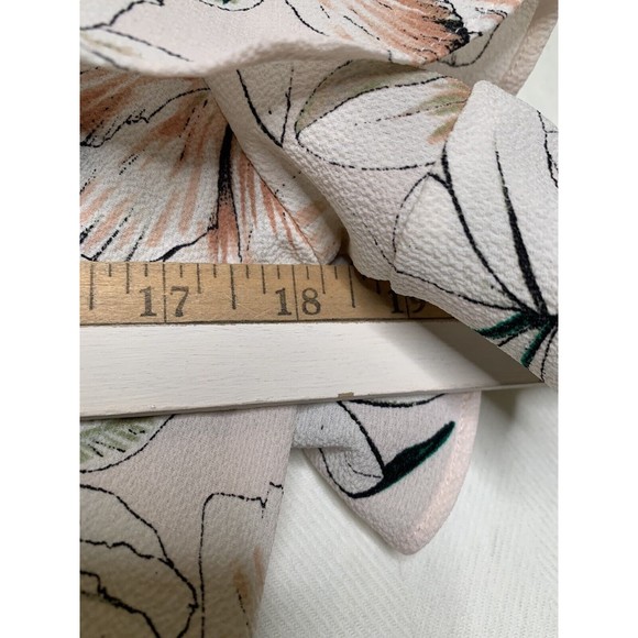 Astr The Label Floral Ruffle Snap Crotch Bodysuit Blouse Shirt Womens Size S - Picture 9 of 12